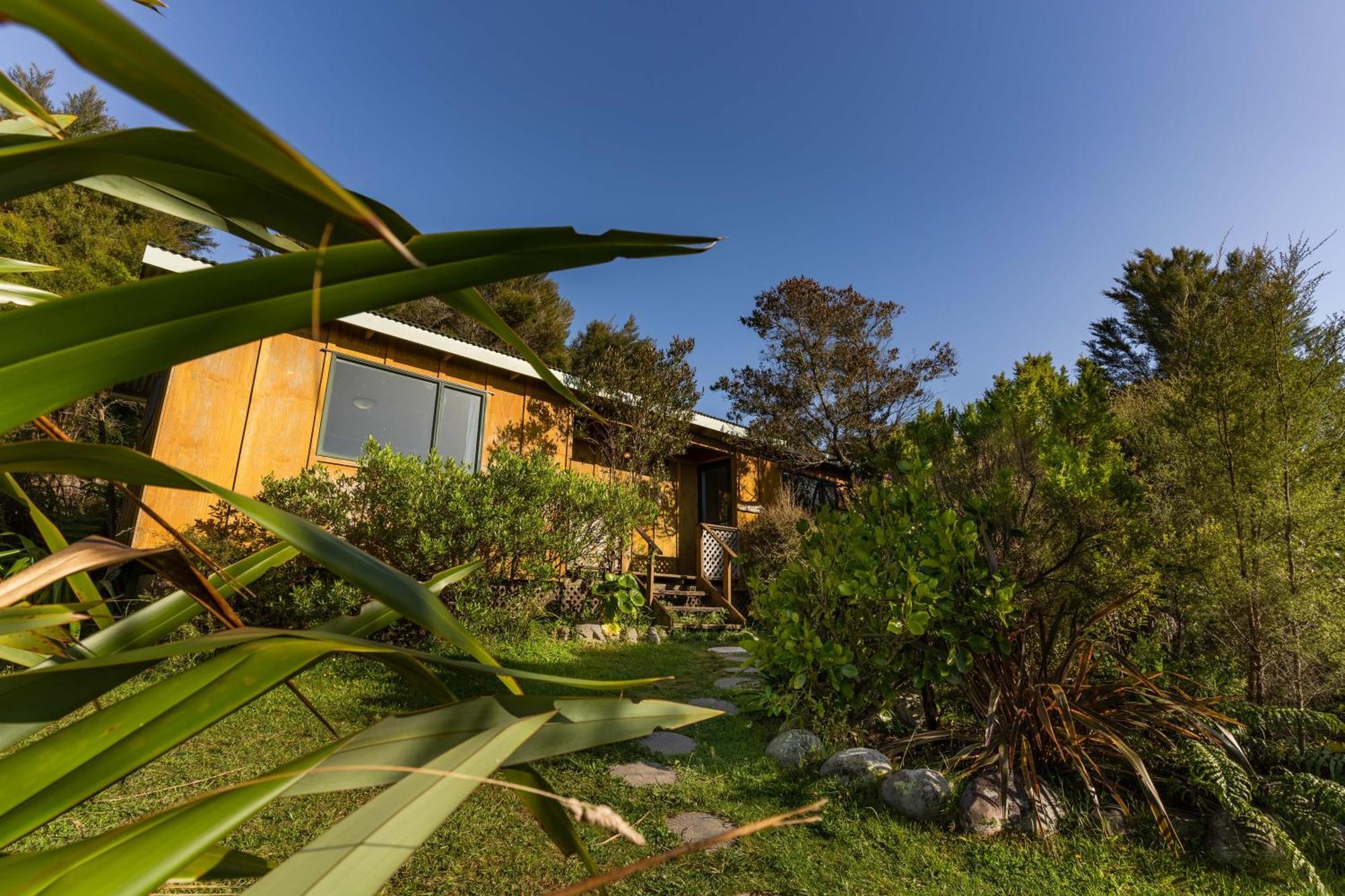 Ao Marama Retreat Hotel Collingwood Exterior photo